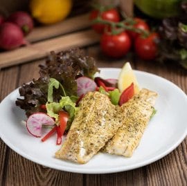 Sült halfilé salátával, cézár öntettel (7-10 éves korcsoport)