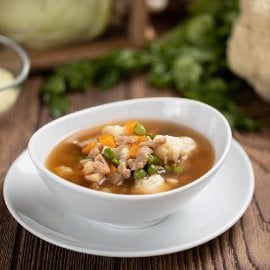 Zöldségleves kelvirággal és húsos galuskával (felnőtt)