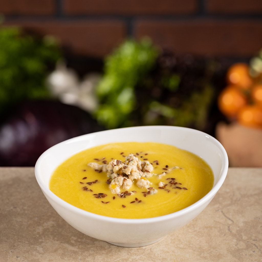 Kukoricakrémleves csirkegaluskával és lenmaggal (7-10 éves korcsoport)