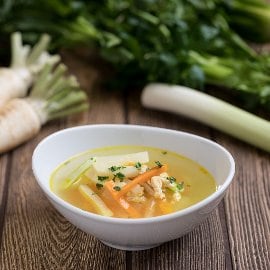 Csirkehúsleves zöldségekkel (felnőtt)