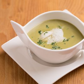 Zöldborsó krémleves retek forgáccsal (Óvodás korcsoport)